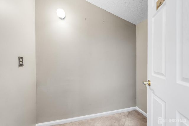 834 Edpas Road, New Brunswick, NJ 08901
