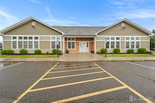 834 Edpas Road, New Brunswick, NJ 08901