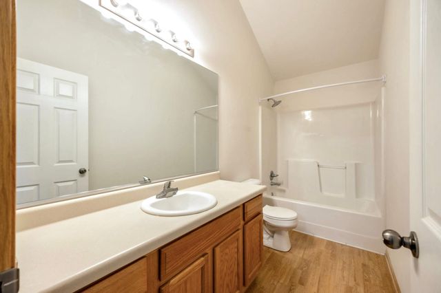 1246 SE Village View Lane, Ankeny, IA 50021