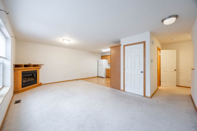 1246 SE Village View Lane, Ankeny, IA 50021