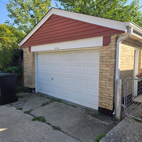 6754 W Higgins Avenue, Chicago, IL 60656