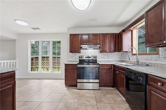 435 Churchill Court, Jonesboro, GA 30238