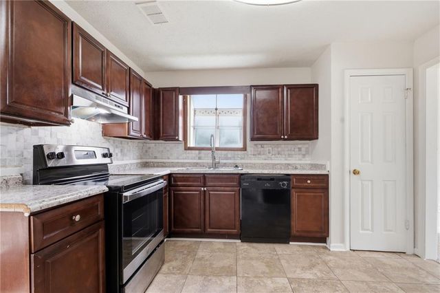 435 Churchill Court, Jonesboro, GA 30238