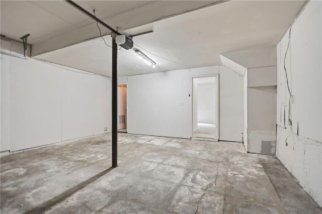 435 Churchill Court, Jonesboro, GA 30238