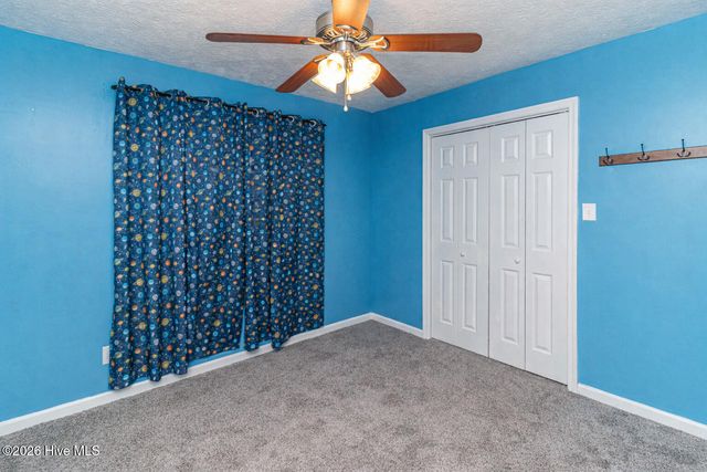 616 Trail End Lane, Newton Grove, NC 28366