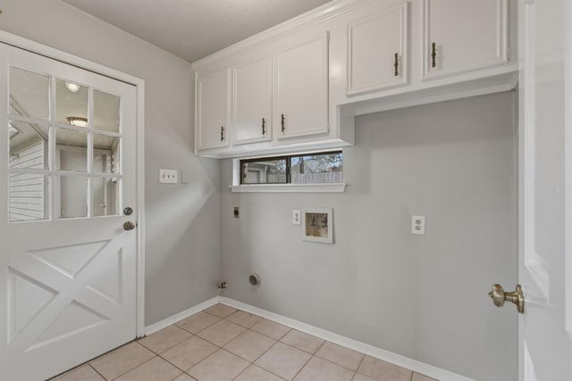 5214 Sycamore Creek Drive, Kingwood, TX 77345