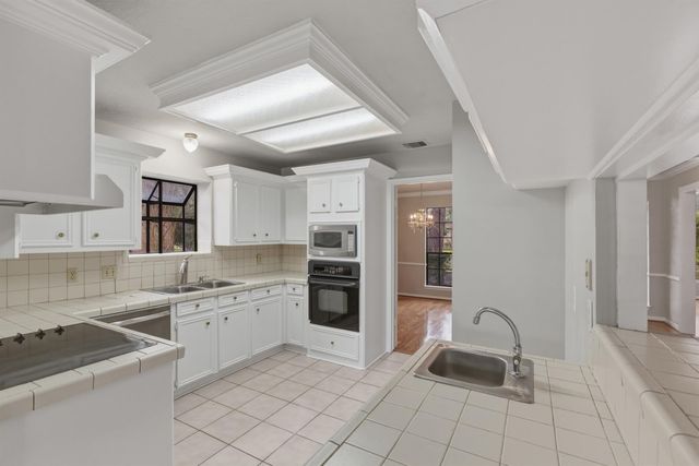 5214 Sycamore Creek Drive, Kingwood, TX 77345