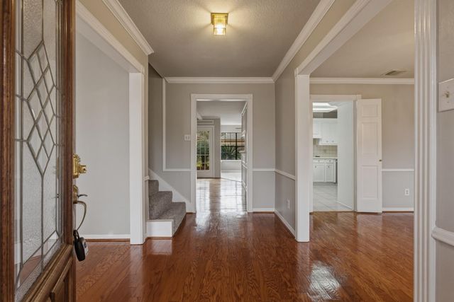 5214 Sycamore Creek Drive, Kingwood, TX 77345