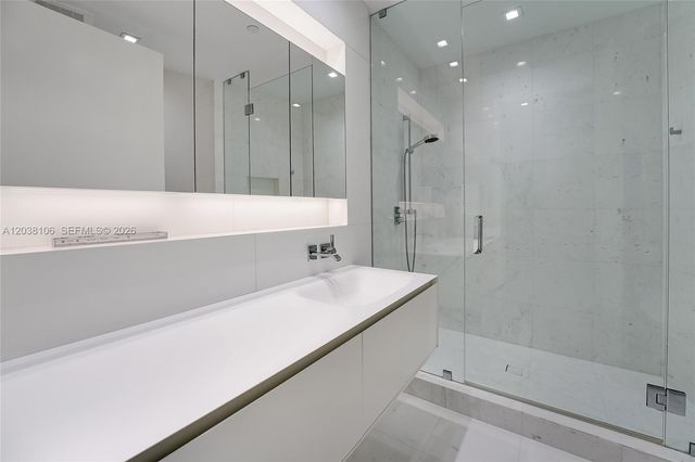 18555 Collins Ave 3301, Sunny Isles Beach, FL 33160