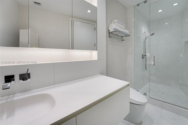 18555 Collins Ave 3301, Sunny Isles Beach, FL 33160