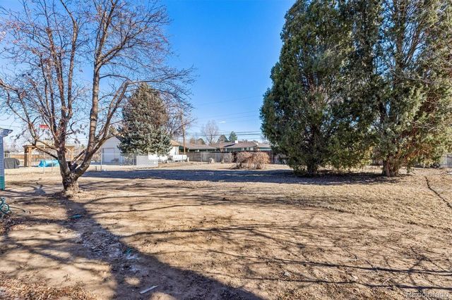 4880 S Cherokee Street, Englewood, CO 80110