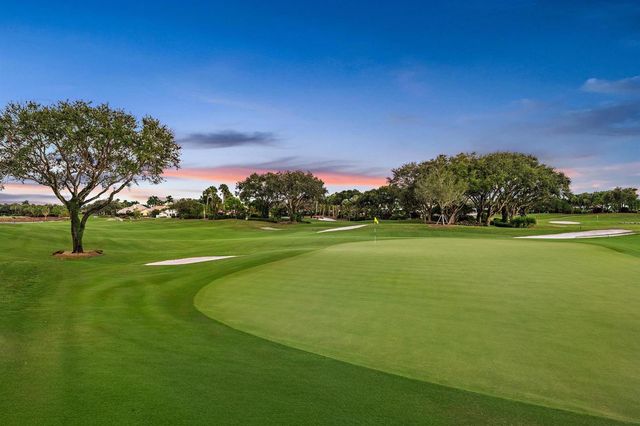 4752 BOCAIRE Boulevard, Boca Raton, FL 33487