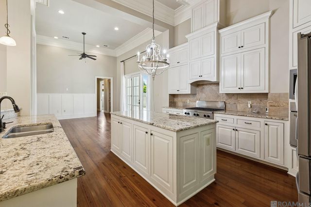 3012 Grand Field Ave, Baton Rouge, LA 70810
