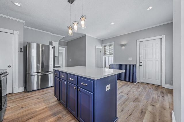 811 Watson Avenue, Saint Paul, MN 55102