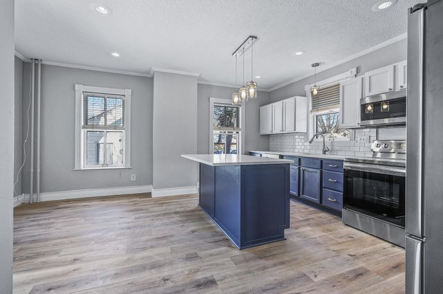 811 Watson Avenue, Saint Paul, MN 55102