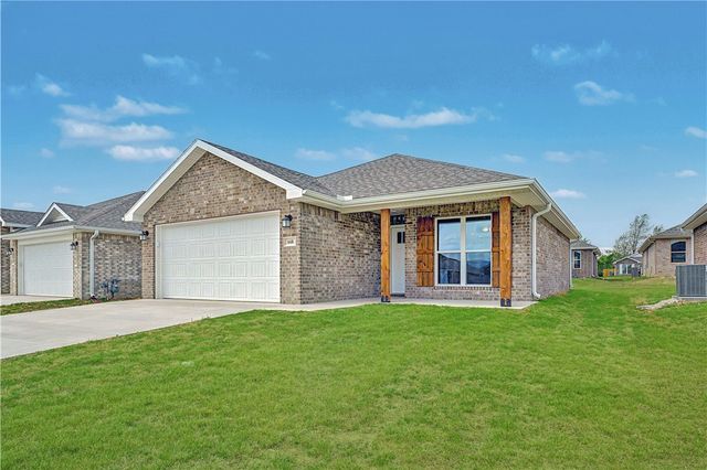 660 Marcella Street, Prairie Grove, AR 72753