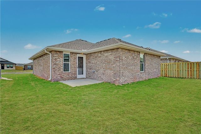 660 Marcella Street, Prairie Grove, AR 72753