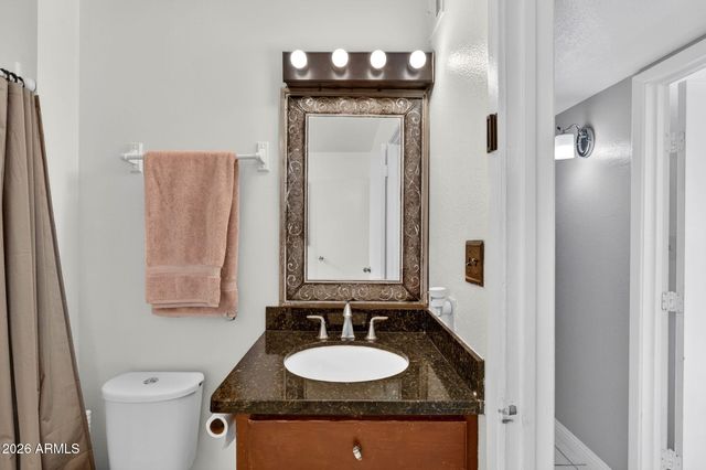 6426 W LAMAR Road, Glendale, AZ 85301