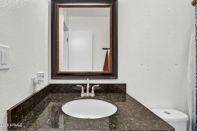 6426 W LAMAR Road, Glendale, AZ 85301