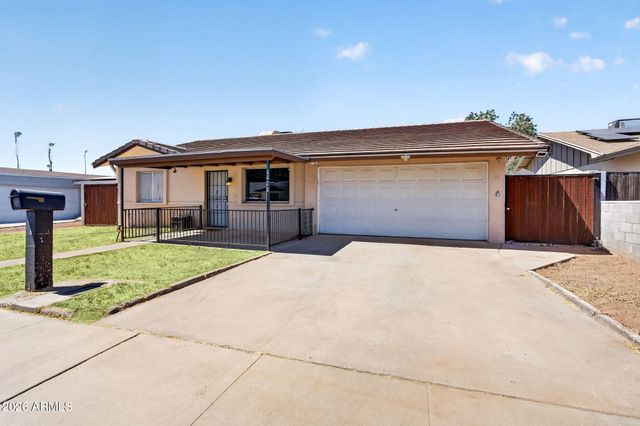 6426 W LAMAR Road, Glendale, AZ 85301