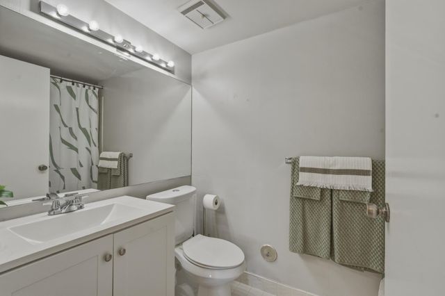 11200 SW 13th Street 104, Pembroke Pines, FL 33025