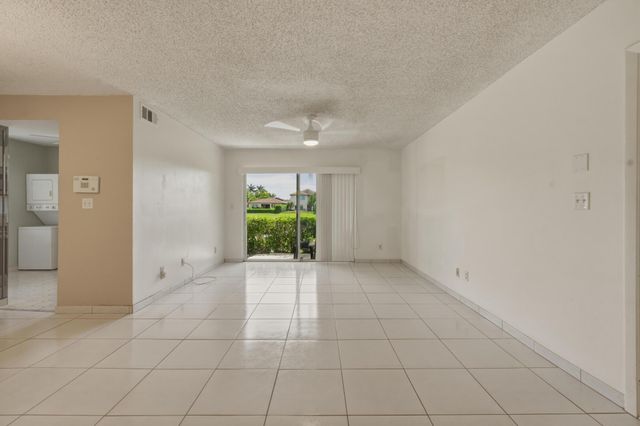 11200 SW 13th Street 104, Pembroke Pines, FL 33025