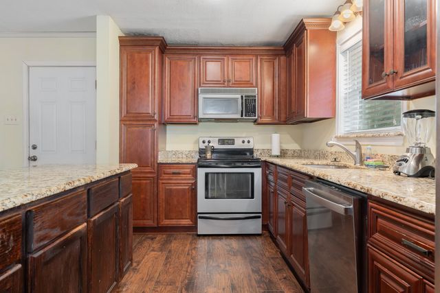 326 Countryside Drive, Irving, TX 75062