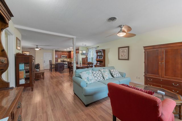 326 Countryside Drive, Irving, TX 75062