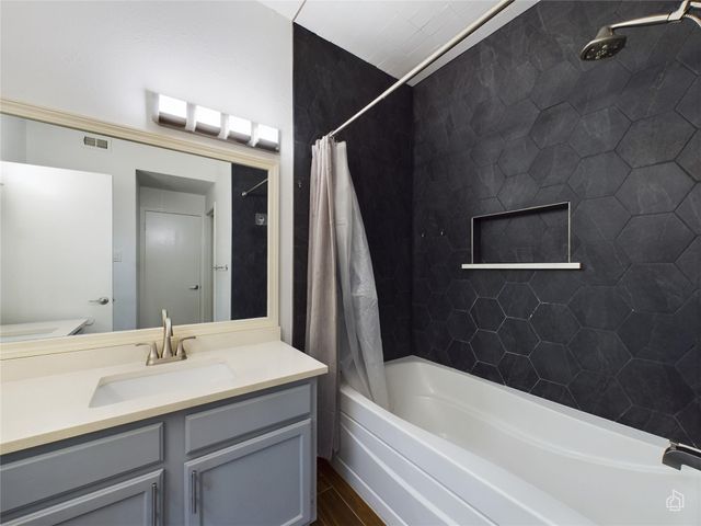 2450 Wickersham LN 501, Austin, TX 78741