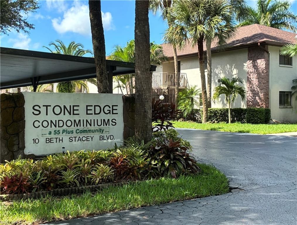 10 Beth Stacey BLVD 110, LEHIGH ACRES, FL 33936 — exterior