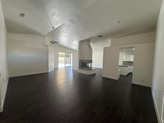 74081 W Petunia Place, Palm Desert, CA 92211