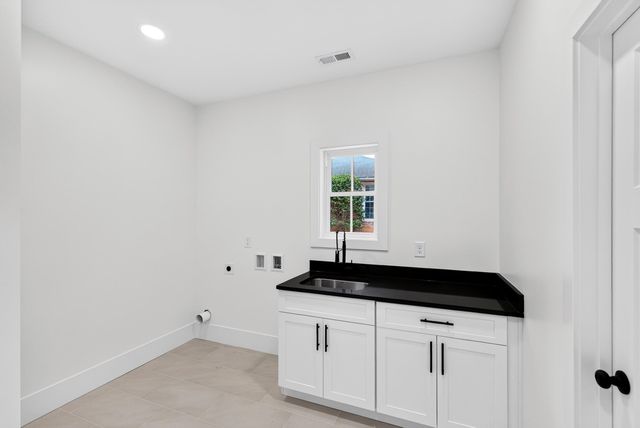 321 Dunbarton Court, Spartanburg, SC 29307
