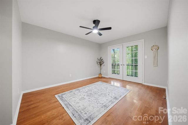 1420 11th Street Drive NW 23, Hickory, NC 28601