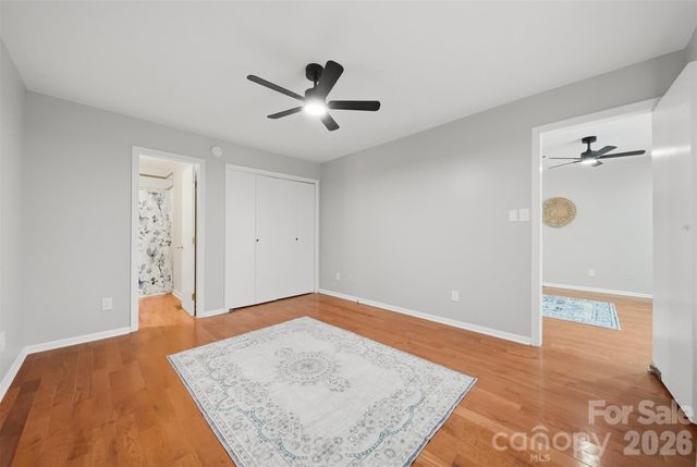 1420 11th Street Drive NW 23, Hickory, NC 28601