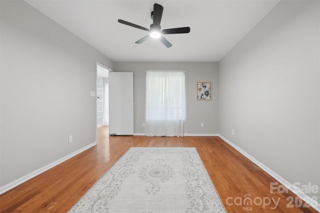 1420 11th Street Drive NW 23, Hickory, NC 28601