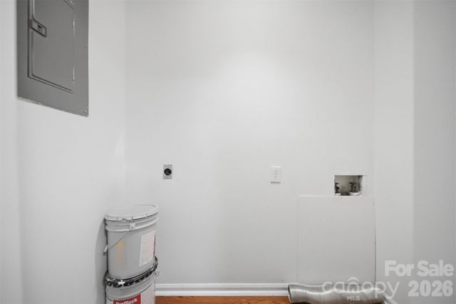 1420 11th Street Drive NW 23, Hickory, NC 28601