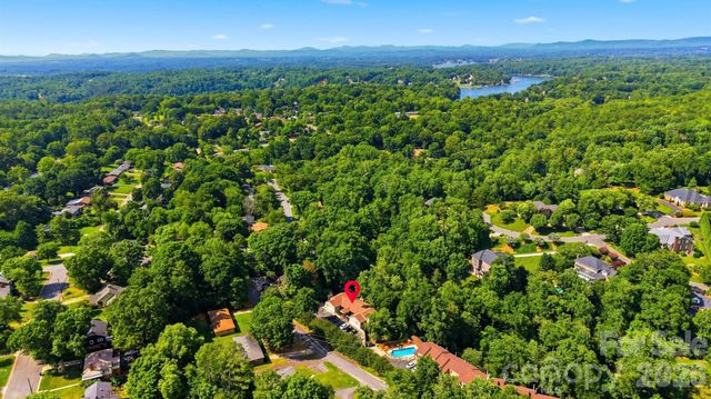 1420 11th Street Drive NW 23, Hickory, NC 28601