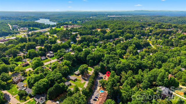 1420 11th Street Drive NW 23, Hickory, NC 28601