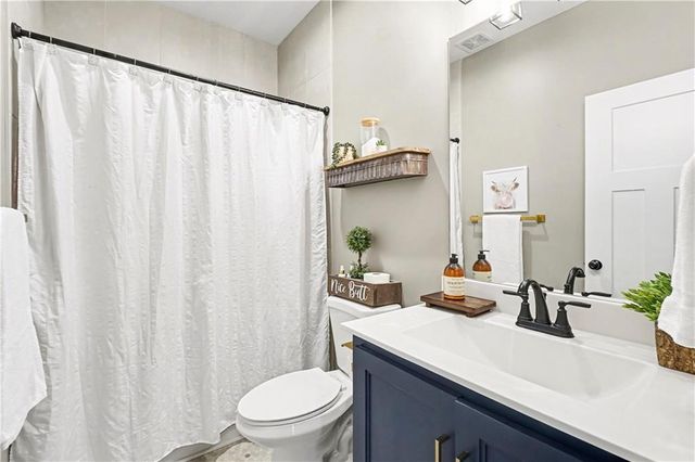 19935 W 221st Street, Spring Hill, KS 66083