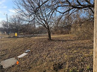 6684 W 151st Street, Overland Park, KS 66223