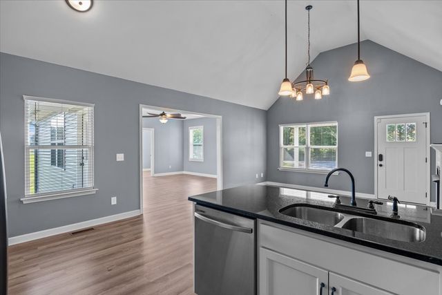 409 Pruett Rd, Dickson, TN 37055