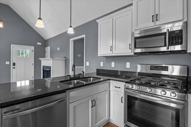 409 Pruett Rd, Dickson, TN 37055
