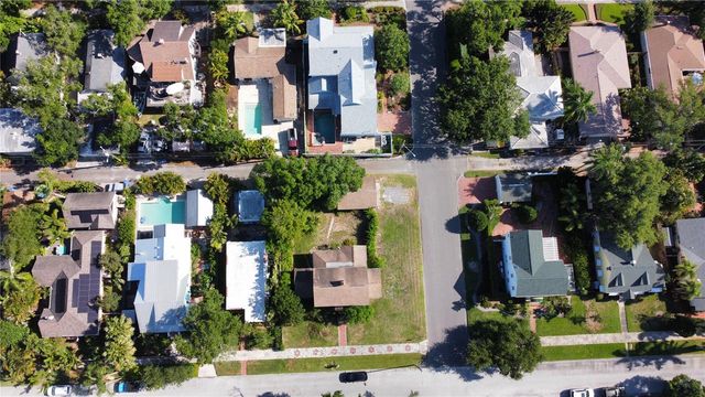 255 19TH AVENUE NE, St Petersburg, FL 33704