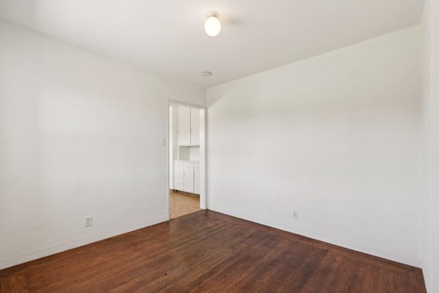 832 Walker, Oakland, CA 94610