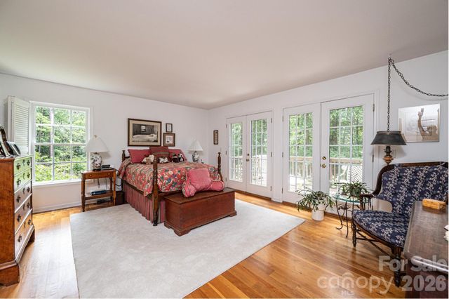 6889 Greedy Highway, Hickory, NC 28602