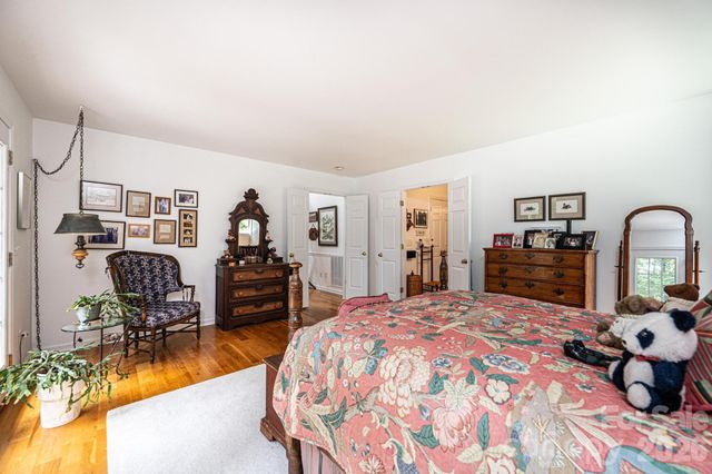 6889 Greedy Highway, Hickory, NC 28602