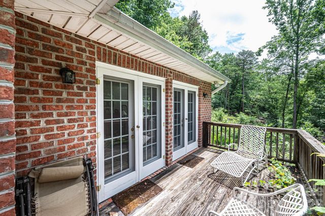 6889 Greedy Highway, Hickory, NC 28602