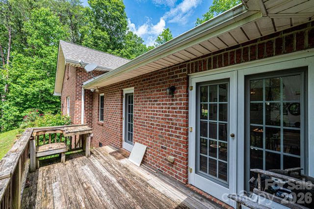 6889 Greedy Highway, Hickory, NC 28602