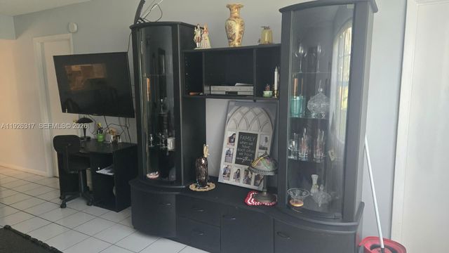 4441 NW 16th St J108, Lauderhill, FL 33313