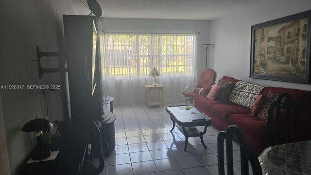 4441 NW 16th St J108, Lauderhill, FL 33313